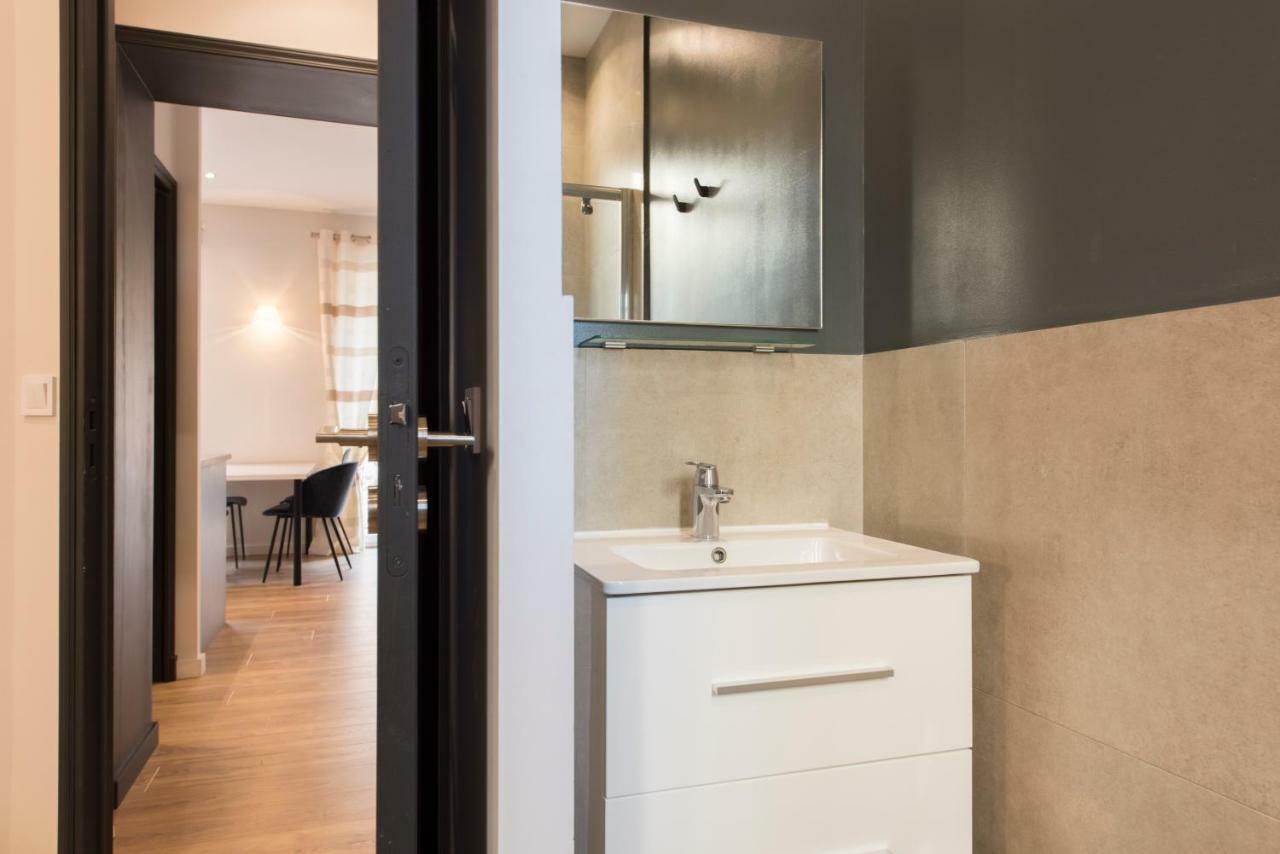 F2 Balcon A 1Minute De La Plage Saint-Raphaël 外观 照片